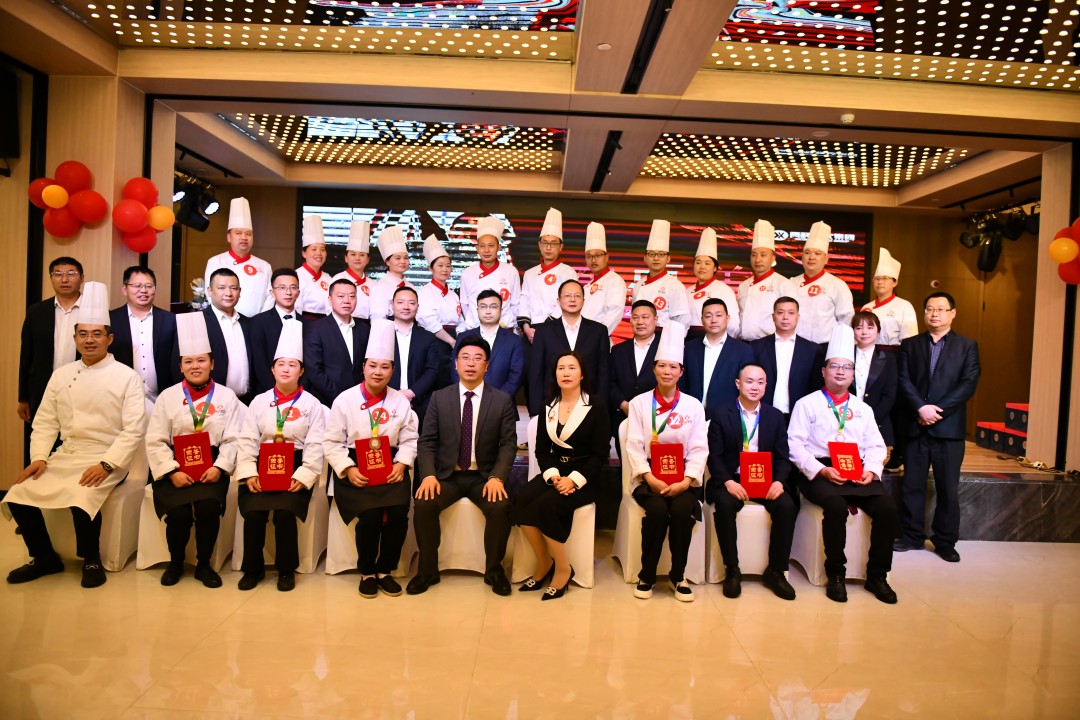 目的已定 势必告竣丨Cmp冠军餐饮集团召开2023年一季度谋划事情剖析会